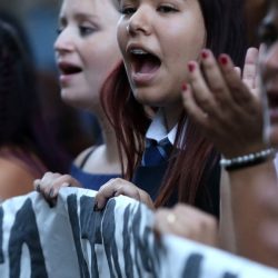 e975064b40210aa3e2fd921005da95c9-250x250